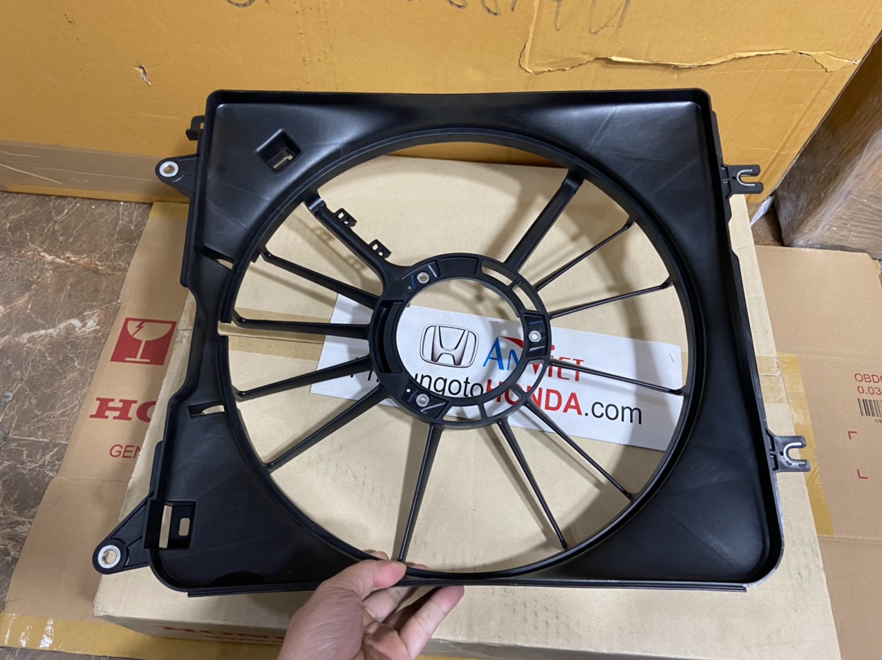 Lồng quạt làm mát két nước xe Honda CRV 2018-2022